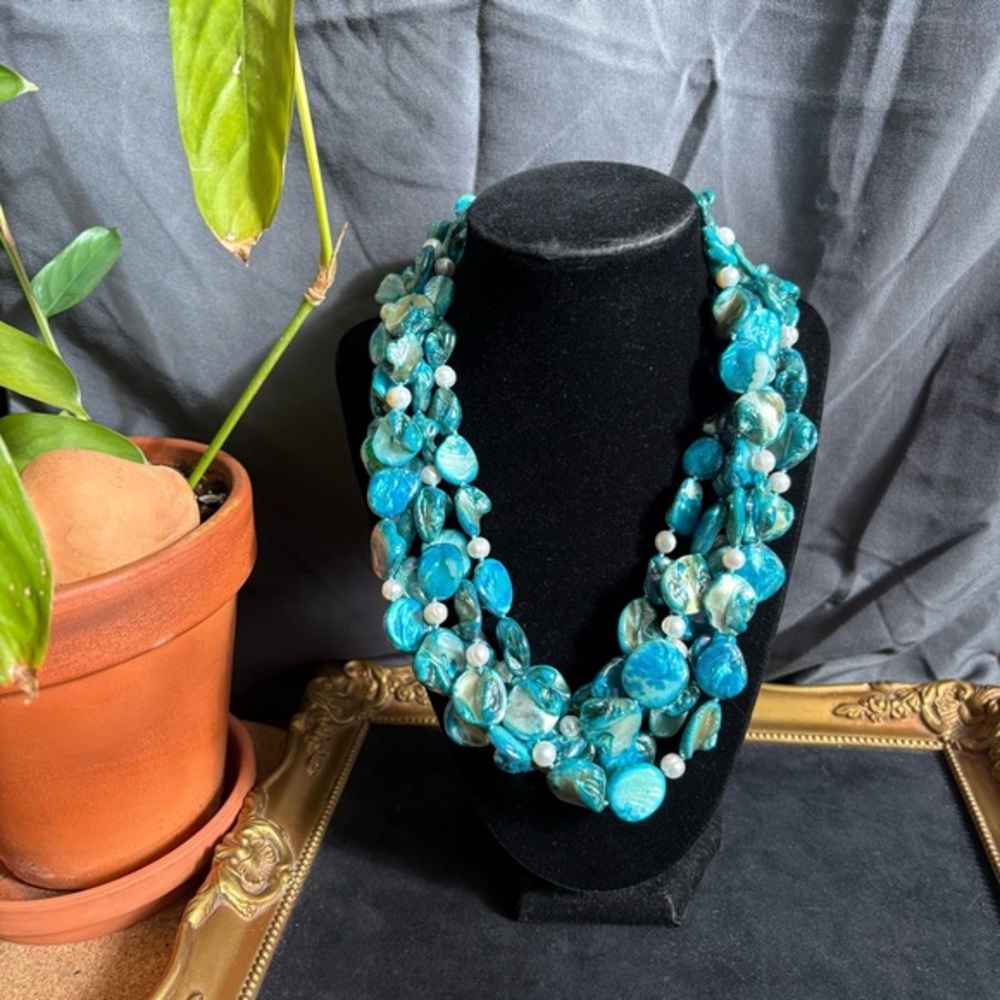 Dyed Shell & Freshwater Pearl Beaded Necklace